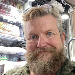 Meet your Posher, Dennis